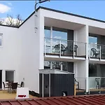 Peerless Dine Hotel apartamentowy 3*