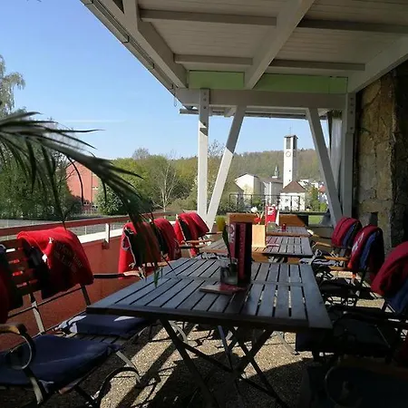 Peerless Dine 3*