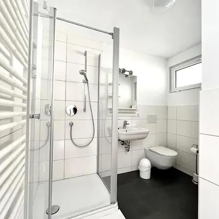 Peerless Dine Aparthotel 3*