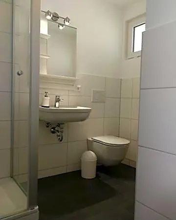 Peerless Dine Aparthotel